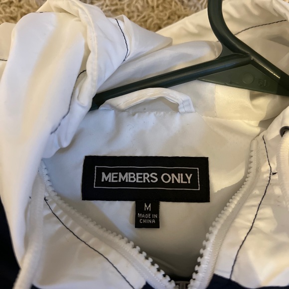 Members Only Windbreaker Size M - Picture 2 of 4